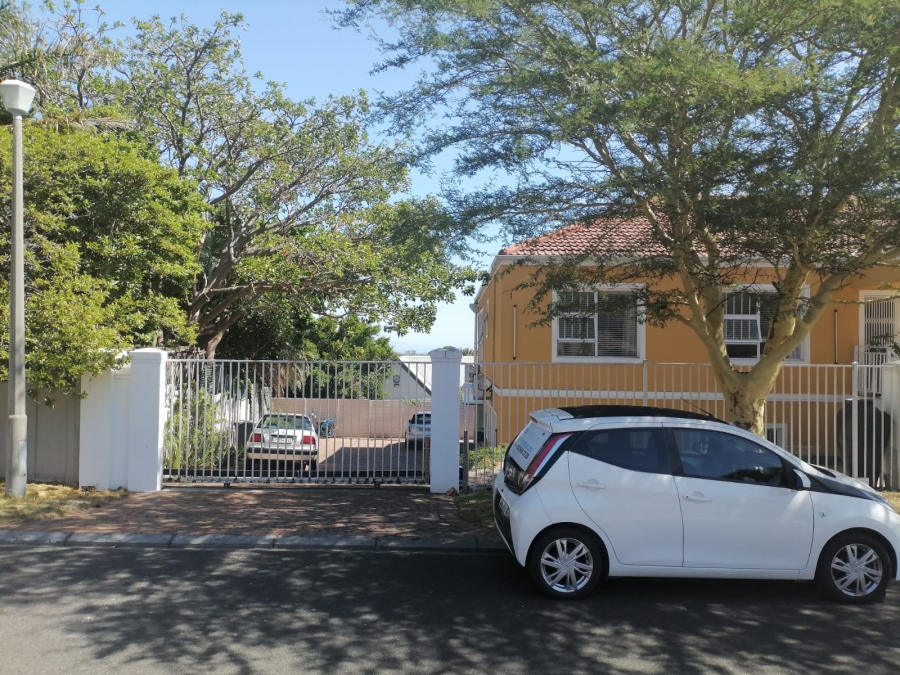 To Let 3 Bedroom Property for Rent in Rome Glen Western Cape